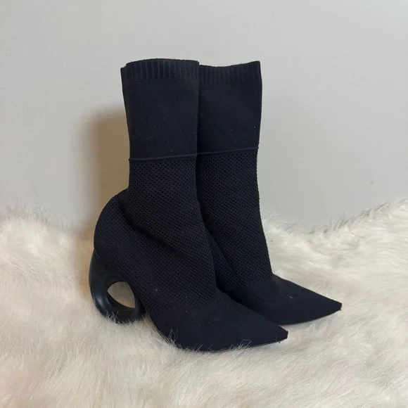 Burberry Kimberly Sock Knit Circle Heel Boots 38.5